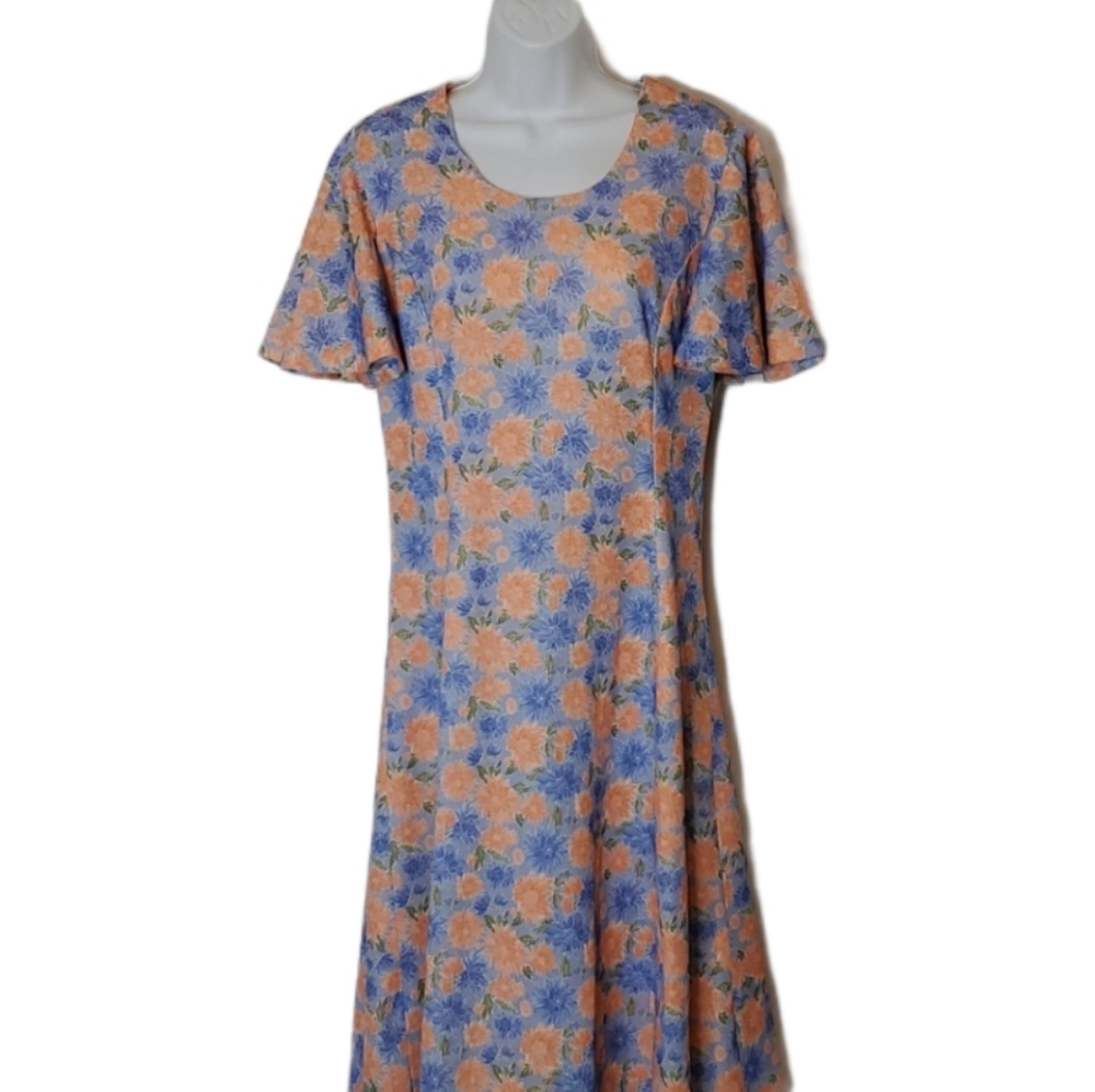 VINTAGE Cottagecore Flutter Short Sleeve Dress